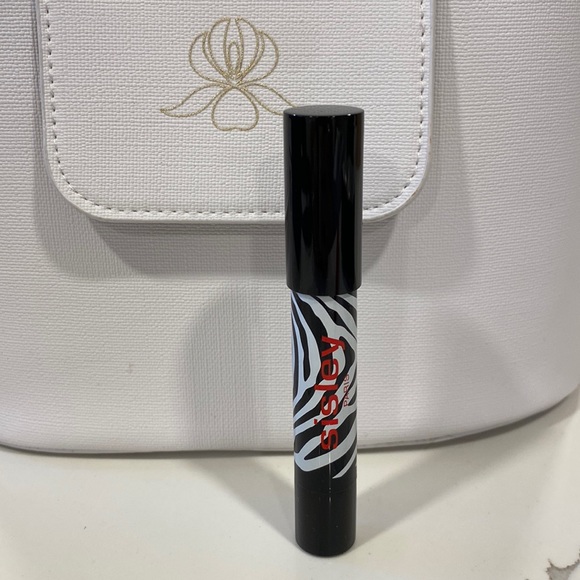 Phyto-Lip Twist is a tinted balm - Colour 4 Pinky - Picture 2 of 4